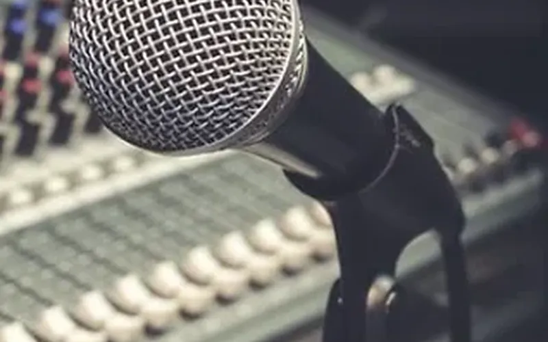 Radio microphone