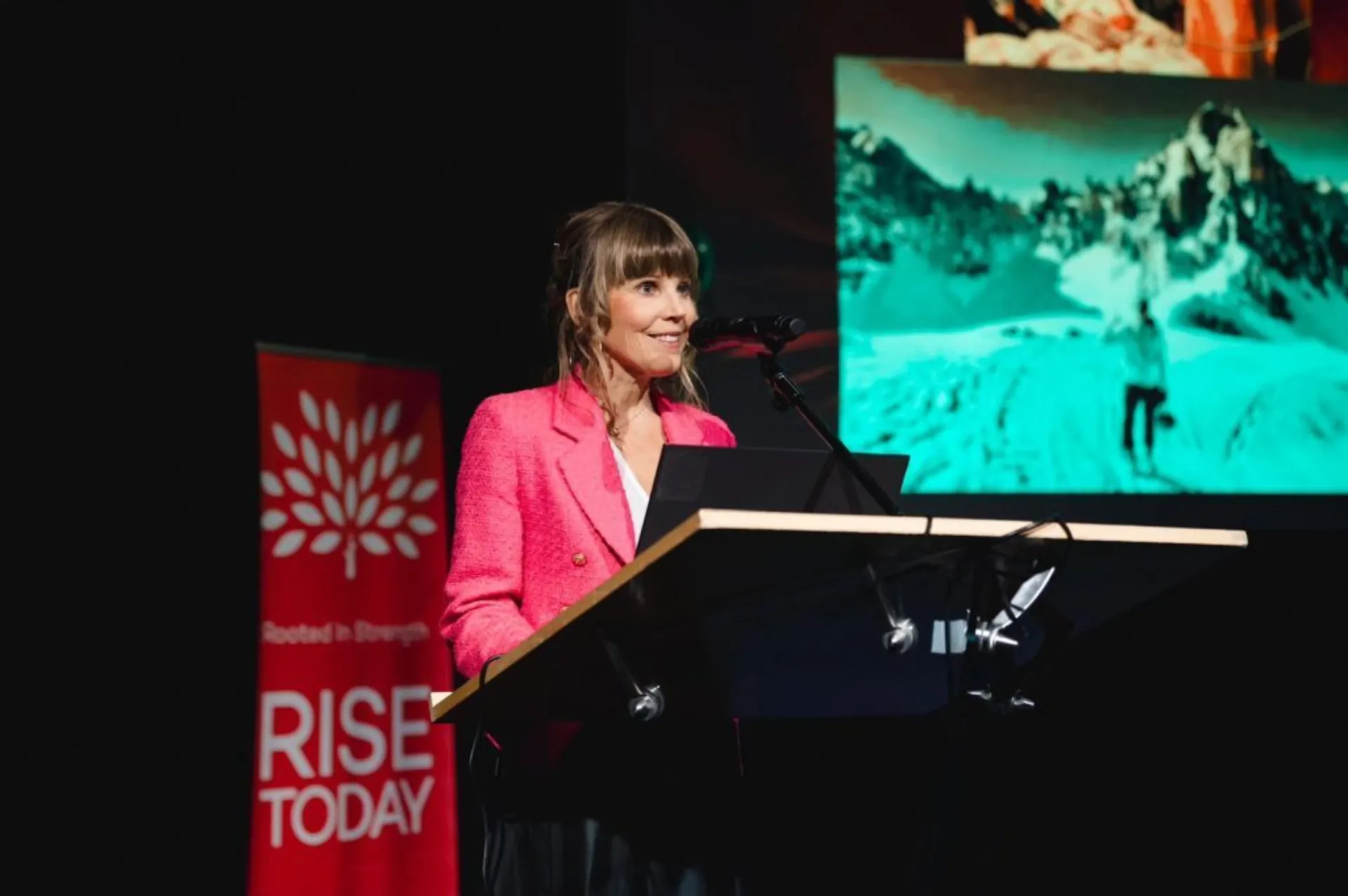 Erica Speaking 1024x681